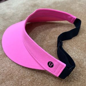 Like NEW 🍋 Lululemon 🍋 Fast Paced Run Visor bright pink💖🖤